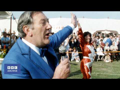 1984: The Show Must Go On | The Showmen | BBC Archive