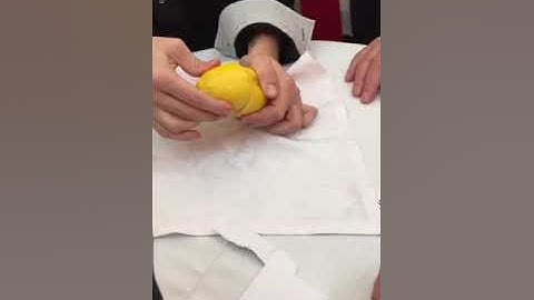 Фокус — деньги в лимоне.