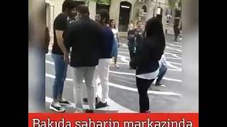 Bakida Ereblere Girişen Qiz