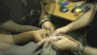 Electronic Bubble Wrap Keychain from ThinkGeek screenshot 3