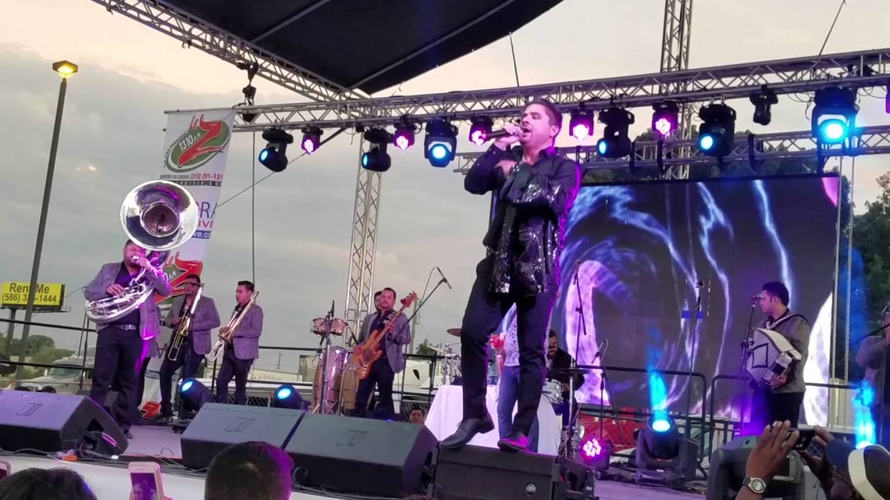 Carita de ángel larry hernandez en vivo jaripeo michigan 