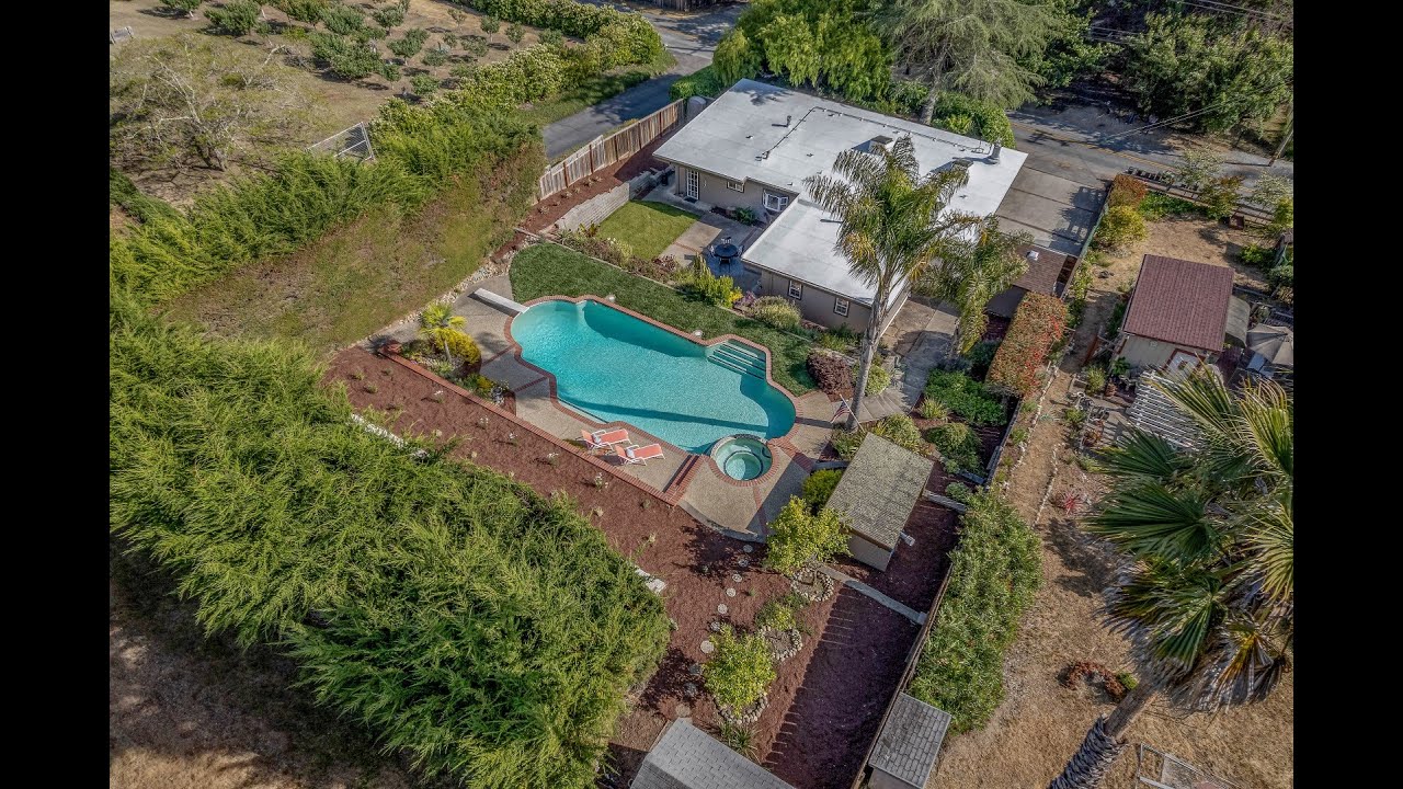 1445 Day Valley Road Aptos, CA | ColdwellBankerHomes.com