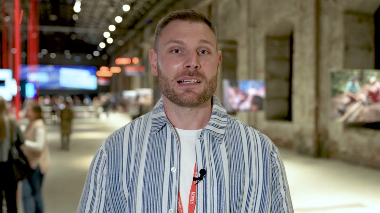 How would you describe Voices? | Thomas Bergmann