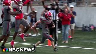 Student with Down syndrome scores touchdown during high school football game screenshot 5