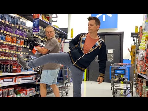 farting-on-people-at-walmart-while-lifting-my-leg!