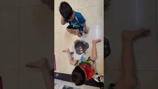 Con Quay Vô Cực Đại Chiến