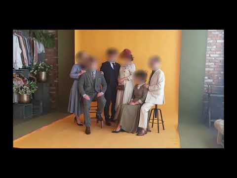 스튜디오에서 가족사진 찍는 진행모습
