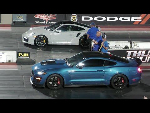 2020 Shelby GT500 vs Porsche 911 Turbo S - drag racing