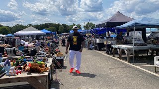 We are exploring around at the Berlins Farmers Market 26