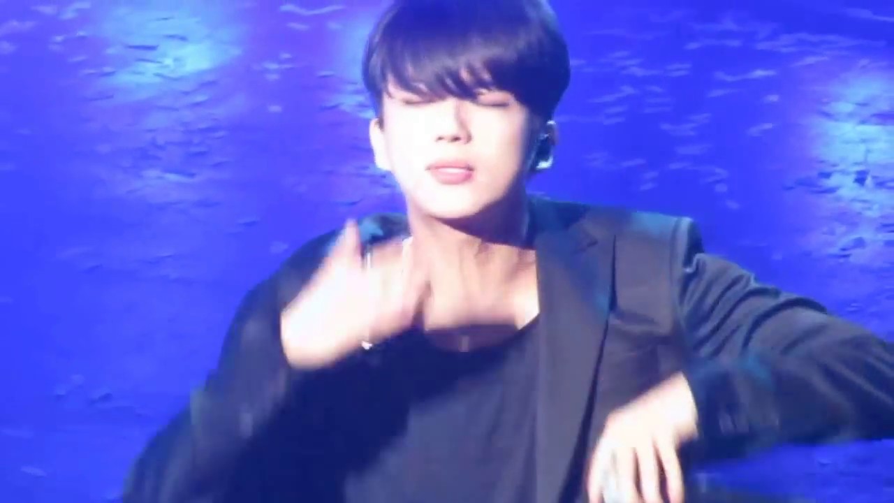 B.A.P Live On Earth 2016 (Youngjae Solo - Slow Motion) SF Warfield 04/14/16 (8 of 20)