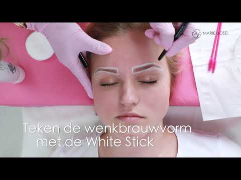 Video: Hoe De Wenkbrauwen Van Een Persoon Verband Houden Met Hun Persoonlijkheid