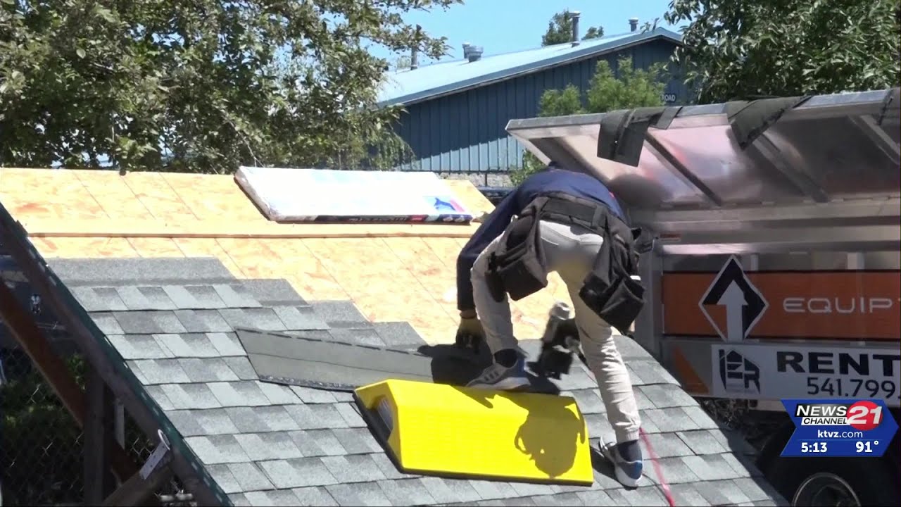 Bend roofing distributor holds second annual 'fastest roofer' competition