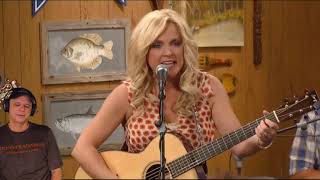 Rhonda Vincent  When the Grass Grows Over Me  [REACTION/RATING]