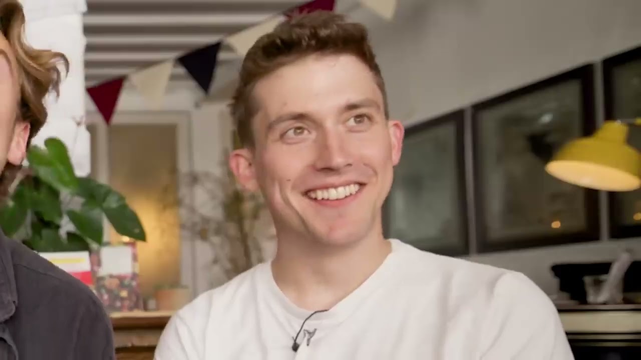 JOLLY! Trying the Best Pub Food in the UK