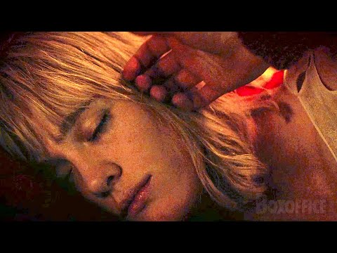 Finn Wolfhard essaie d'embrasser la babysitter | The Turning | Extrait VF