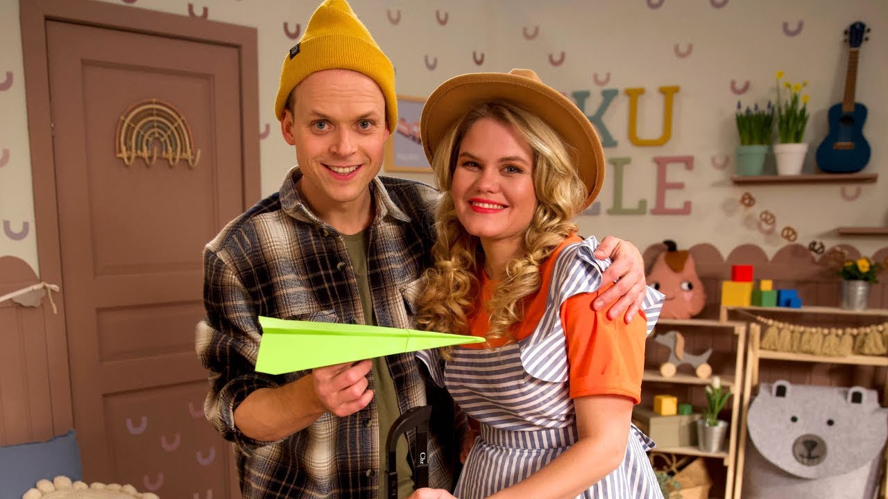 UKULELE | Lidmašīna | S03E05