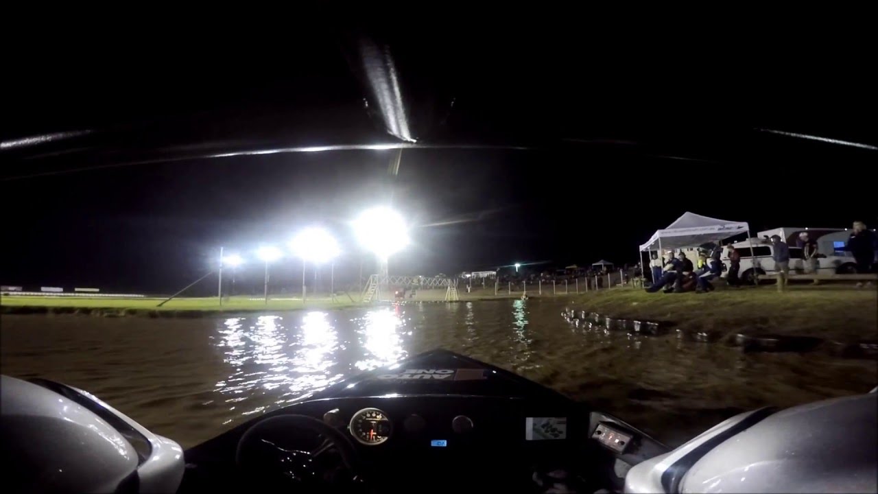 Justin Roylance and Joel Duggan V8 Superboats Temora Rd2