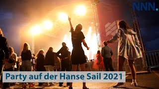 Ausgelassene Stimmung, Kleinkunst und Livemusik - Der Samstagabend im Stadthafen