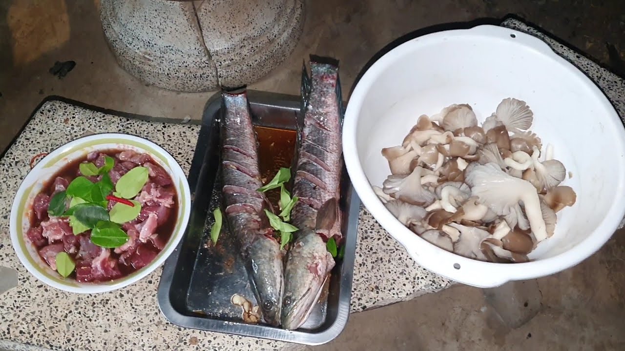 อ่อมเนื้อหมักเพลี้ย นึ่งปลาค่อใหญ่ใส่เห็ด ตำแจ่วมะม่วง