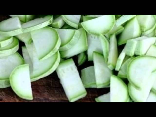 Паста с кабачком и помидорами