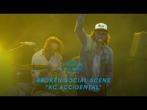 Broken Social Scene perform "KC Accidental" | Pitchfork Music Festival 2016