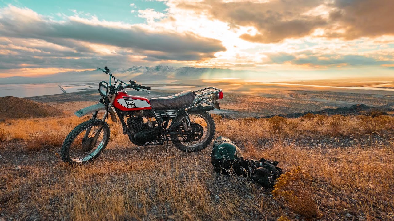 Extreme Vintage Dual Sport Ride up a Mountain. (1975 Yamaha DT250