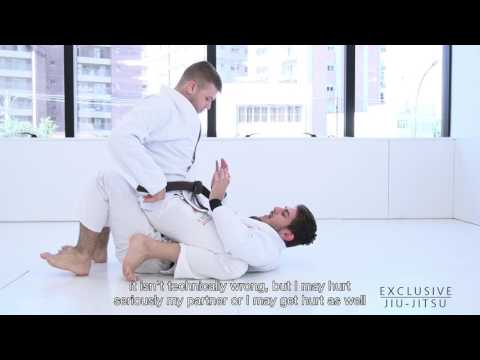 Exclusive Jiu-Jitsu - Mount Escapes - Essence Of Jiu-Jitsu