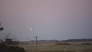 Star Alliance A320 VERY RARE landing at Melbourne airport in the soft sunset ~ (HD 1080p) screenshot 5