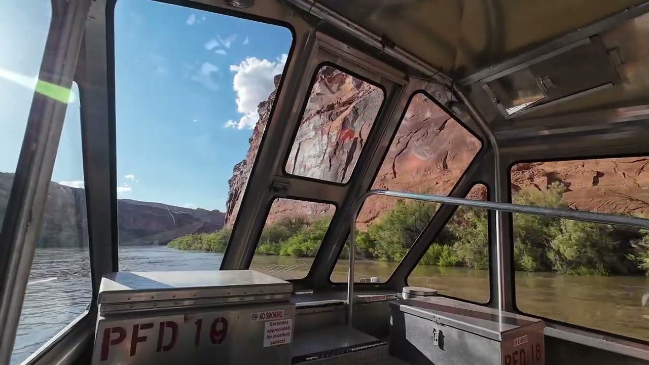 Jet Boat Tour on Colorado River in Moab, Utah