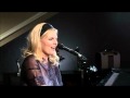 Capture de la vidéo Carol Welsman Performs "Do I Love You?" On Am740
