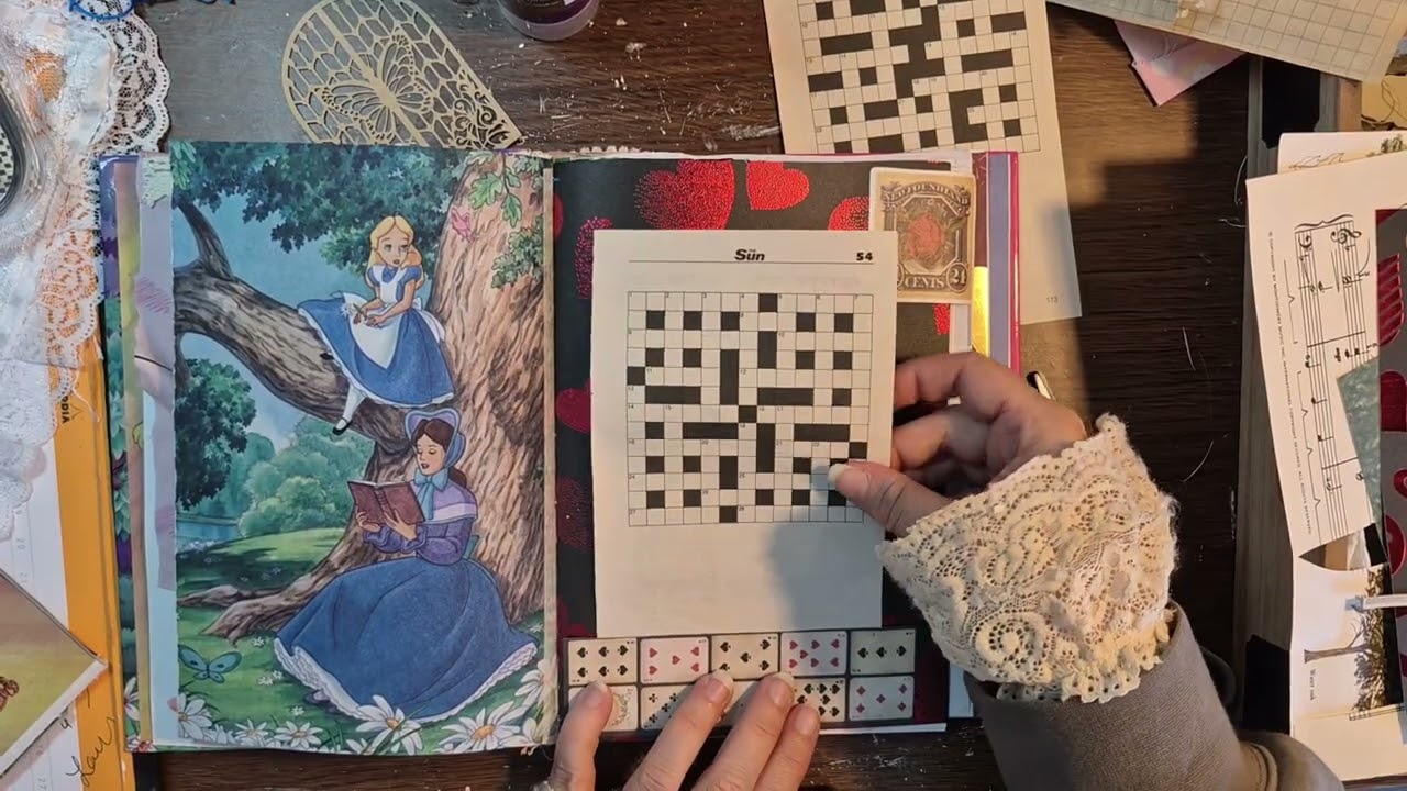 WATCH ME~ Wonderland journal! Simple stuff!