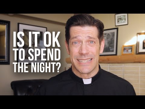 3 Reasons Catholic Couples Don't Spend the Night Together Before Marriage