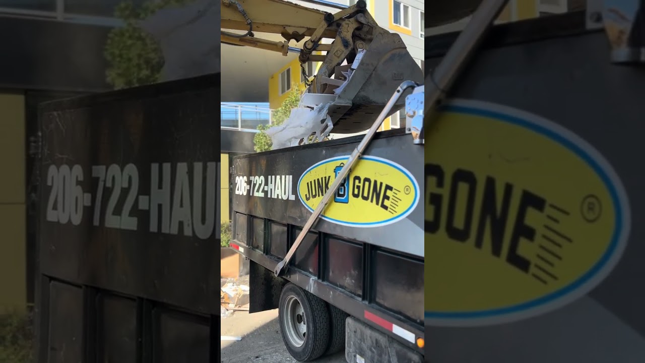 Construction Debris Removal in Seattle