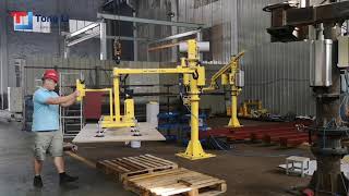 Hard arm suction cup manipulator with counterweight