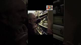 John Entwistle - Sold 50 Guitars, bought 75 (Thunderfingers - A Tribute)