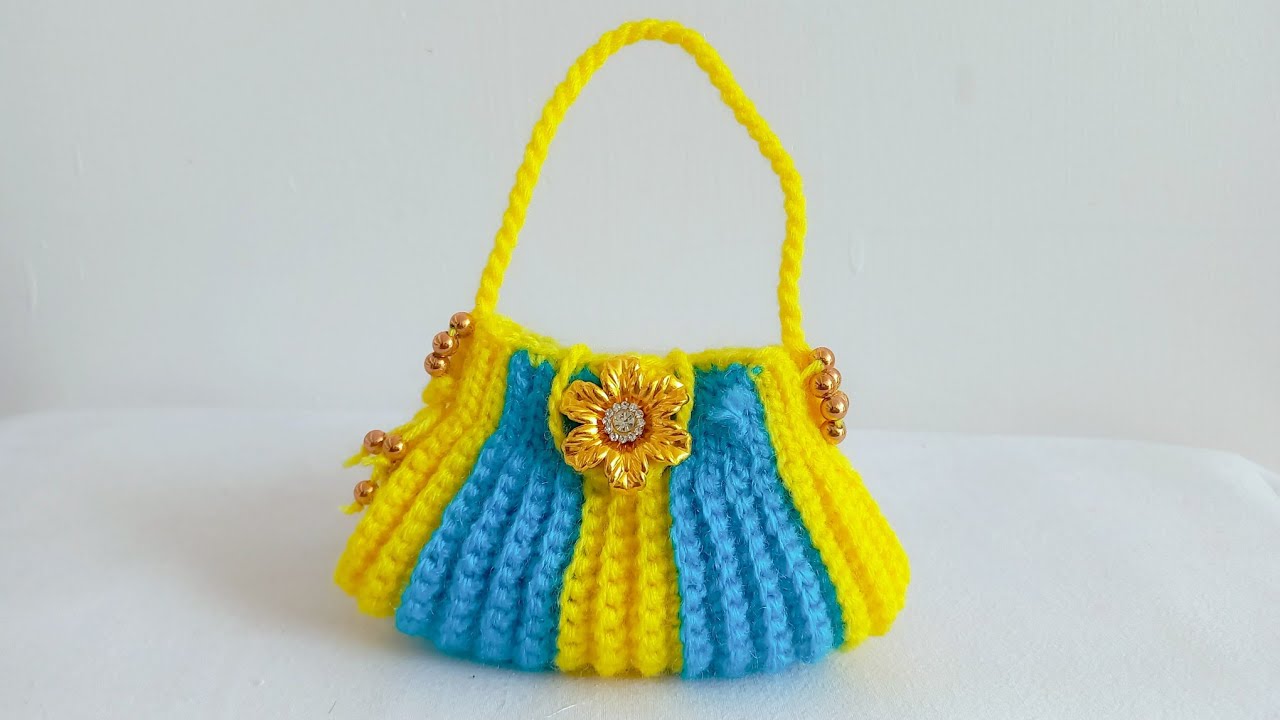 Mini 👛 Purse #crochethandbags || For Radha Rani And #shriharicreation08