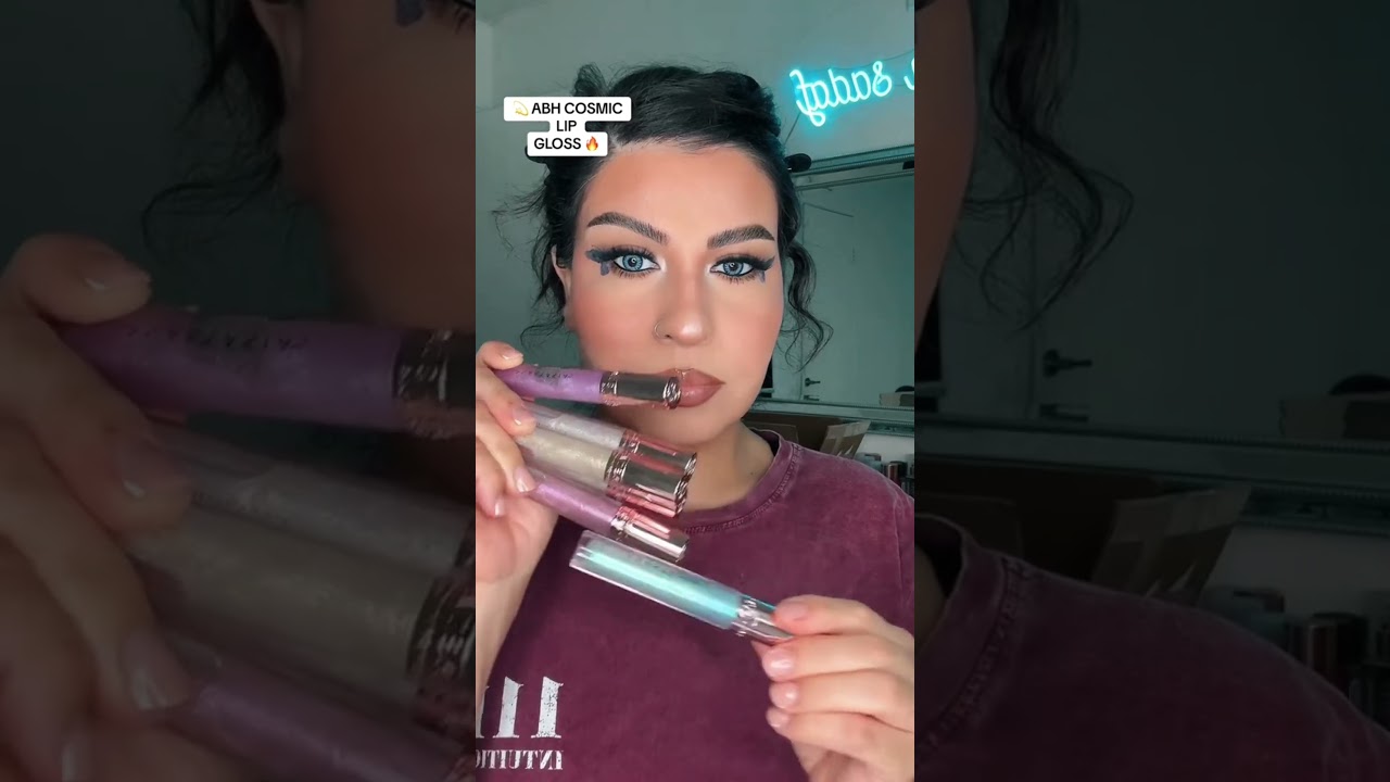 High Reflect Duo-Chrome Lip Gloss Swatch in Supercluster 