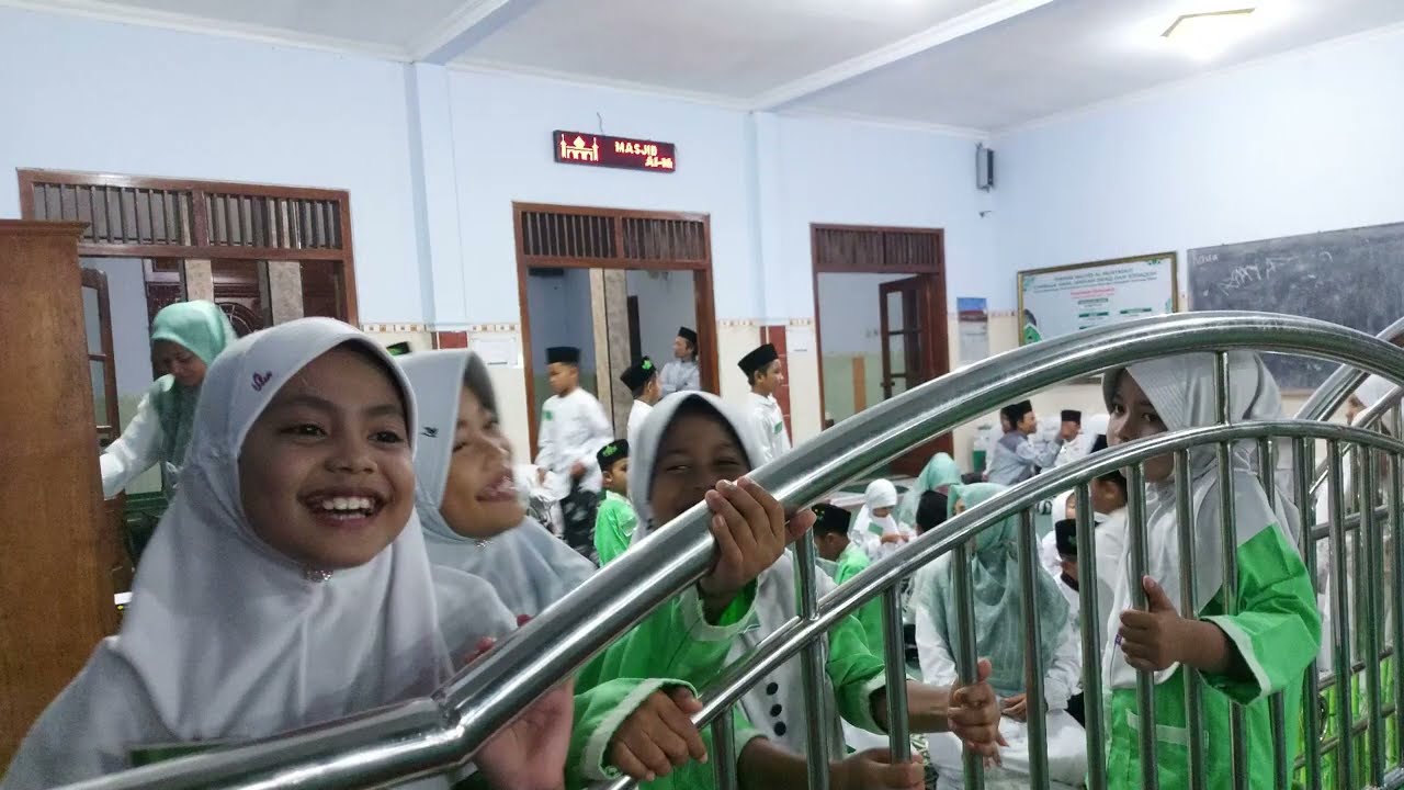 13 TAHUN TPQ AL MURTADLO 