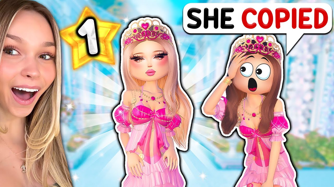 Copying TOP PLAYERS in Dress to Impress