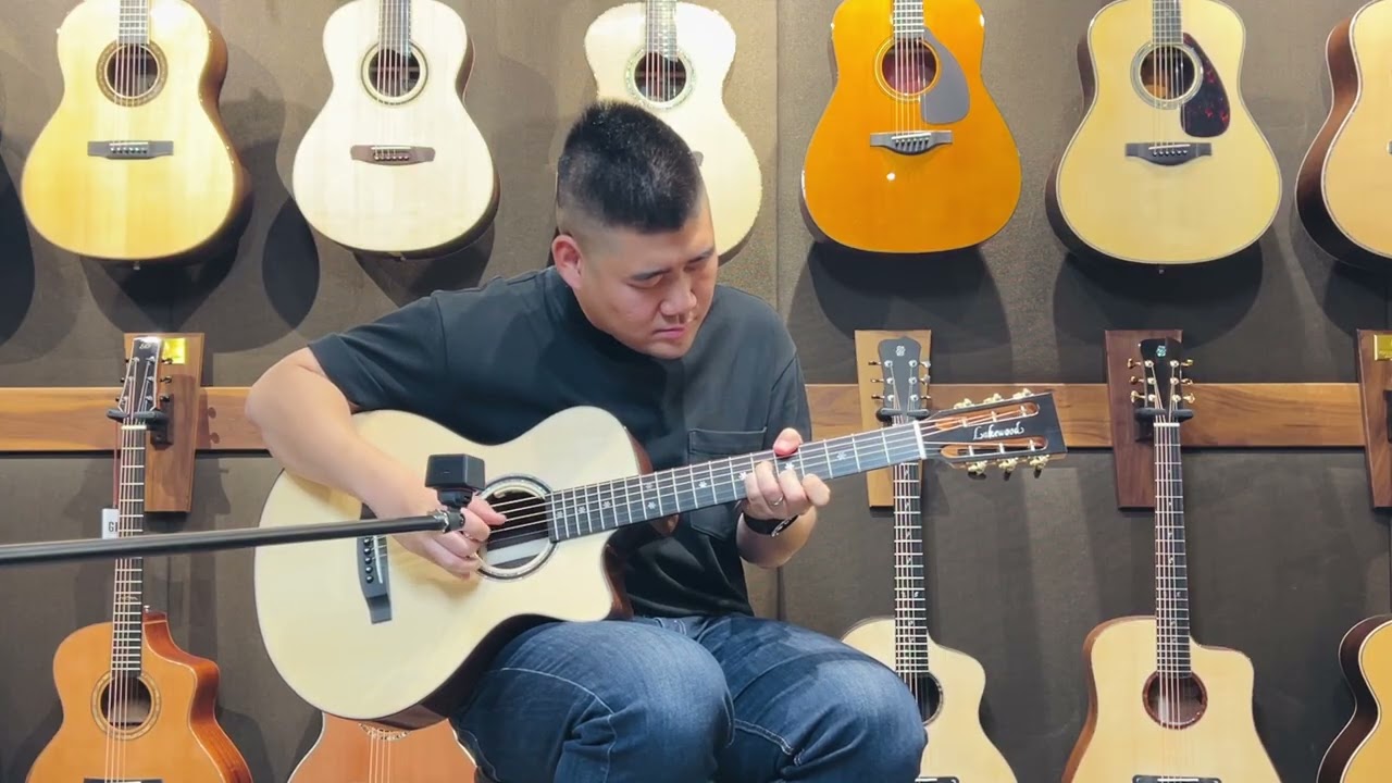 Lakewood A-32 CP - YouTube