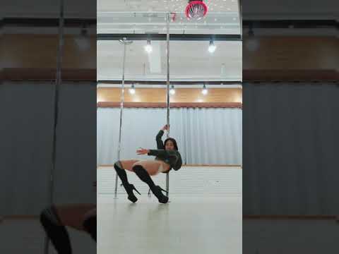 Twerk Exotic poledance - Tia Tamera