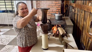 Café da manhã  na chácara da Maria helena em manbore Paraná…