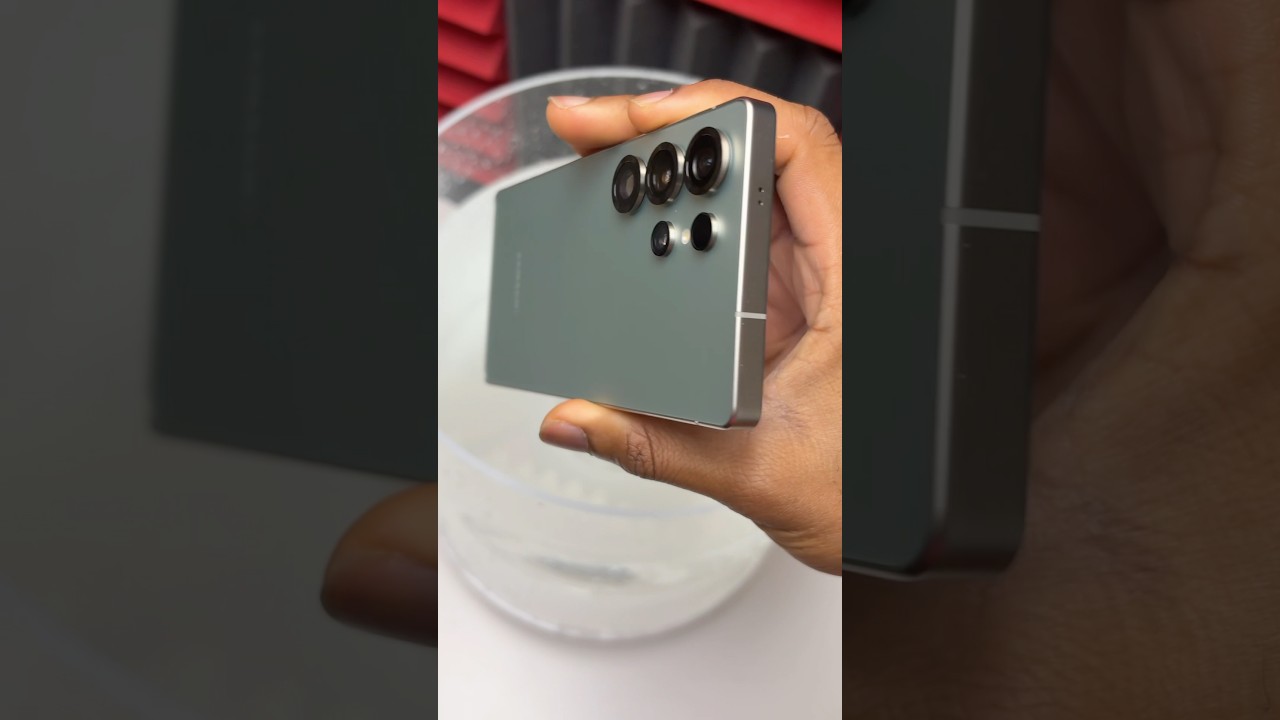 Samsung Galaxy S25 Ultra Flat Square Design