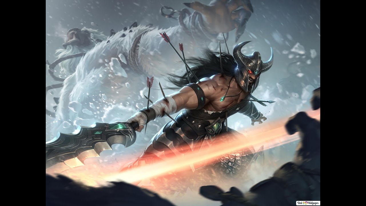 Tryndamere raids the enemy army with his ultimate 