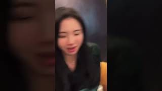 Chaeyoung singing “132” on TikTok live 😂 220228