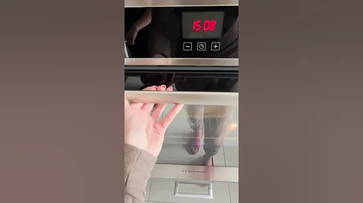 Oven cleaning with a DISHWASHER Tablet