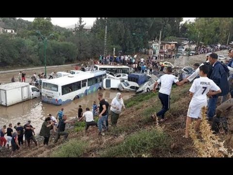 أخطر فيضانات قبل قليل في المغرب فيضان تغرق اوسرد في الصحراء المغربية شاهد لحظة هجوم الواد على ساكنة 