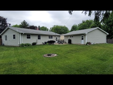 1500 Woodland Dr., Sycamore, IL home video tour