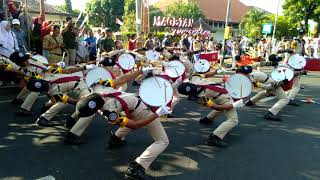 GOKIL ABIS... DRUM BAND GITA PAKSI ANGKASA LANUD ISWAHYUDI MAGETAN
