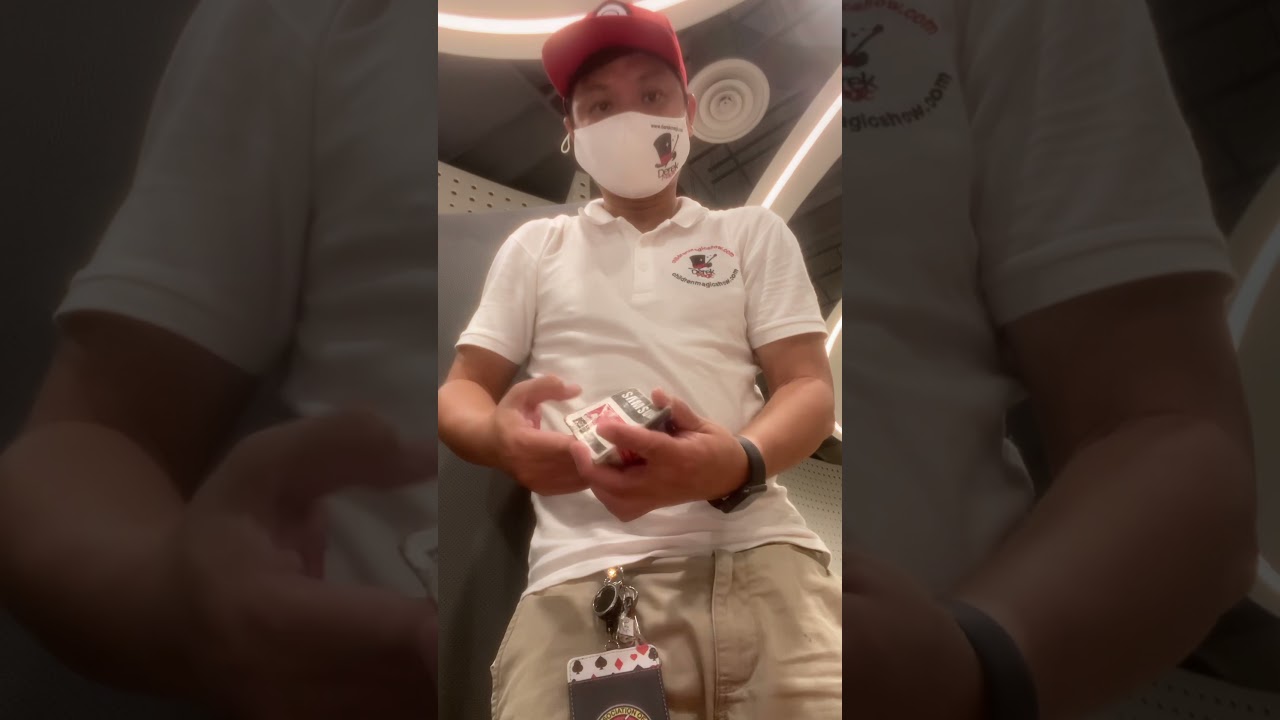 Paper to money magic performance by Singapore Kids Party Magician Derek